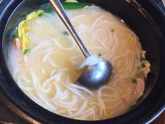 -云海肴·汽锅鸡·云南菜(天山百盛优客店)