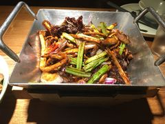 干锅香煸茶树菇-弄堂里·寻味杭州(湖滨银泰in77C区店)