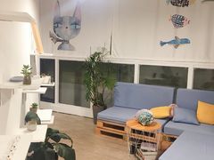 -有猫主题·治愈系猫咖(曾厝垵店)