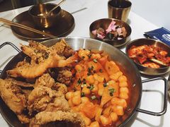必点炸鸡翅配年糕-HOTISLAND海鸡岛·韩国料理(江南西店)