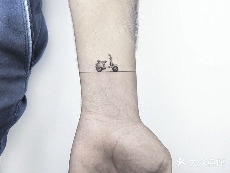 小摩的
