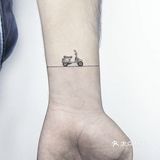 小摩的
