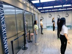 点击看大图 -泫舞舞蹈工作室