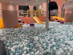 -奈尔宝·儿童乐园·亲子餐厅(鄞州万达店)