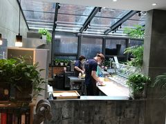 -HIGH FIVE哈福手工汉堡(桂林路店)