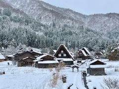 -白川乡与五箇山的合掌构造村落