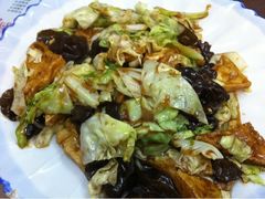 白菜木耳爆豆腐-肘子酥(王顶堤店)