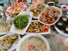 -四川小胡子海鲜(丁村万人海鲜广场店)