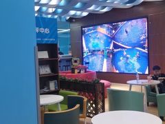 -Swim斯卫姆国际儿童游泳中心(红博中央公园店)