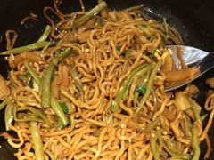 老北京豆角焖面-金豆角砂锅焖面(安贞店)