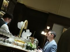 -LONG BAR 廊吧(外滩华尔道夫酒店)