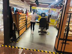 -MUJOSH木九十眼镜(月星环球港B1店)