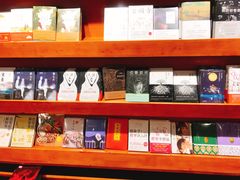 -西西弗书店&矢量咖啡(凯德晶萃广场店)