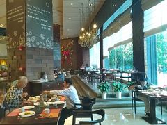 -广州希尔顿逸林酒店-OPEN開·全日制餐厅·海鲜·小火锅·自助餐(东风路店)