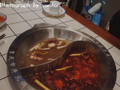 -强盅盅重庆市井火锅店(中央大街店)