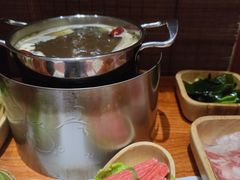 -独食火锅·半米屋台(直营总店)
