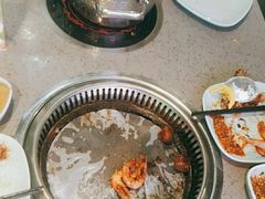 -金滏山烤肉·海鲜·火锅自助餐厅(襄阳万达店)