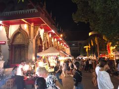 -周日夜市