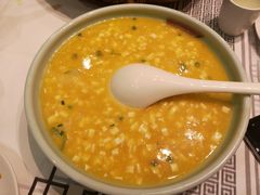 -阿瓦山寨·湘菜现炒·剁椒鱼头王(咸阳总店)