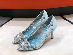 -Manolo Blahnik(置地广场店)