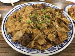 -壹阁胡羊焖饼(特色小吃街店)