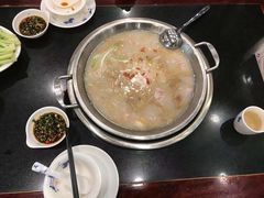 -老来福·非遗酸汤兔(凯旋路店)
