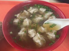 -张阿三馄饨店
