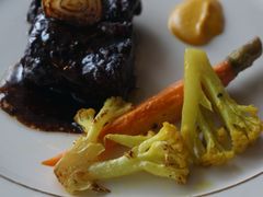 -炙公馆扒房· 武汉卓尔万豪酒店