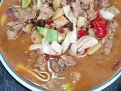 -撒拉人家.酸菜牦牛肉火锅