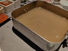 -左庭右院鲜牛肉火锅黑金店(陆家嘴中心店)