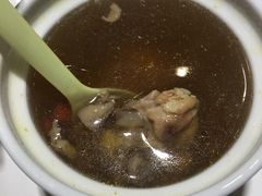 -凤起龙游老面包子(凯德晶品店)