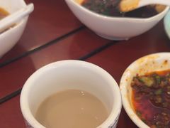 -鲁朗纳麦石锅鸡庄园