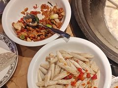 -陈大锅·岳阳鱼馆·地道岳阳菜(美食街店)