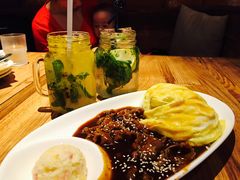 -玛格萝妮(汇智国际商业中心店)