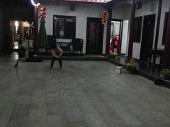 -小陆莲花蟹园农家乐(莲花岛店)