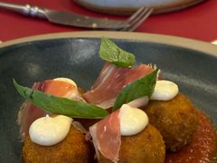 -普朗姆生蚝牛排馆 The Plump Oyster(成都摩方购物中心店)