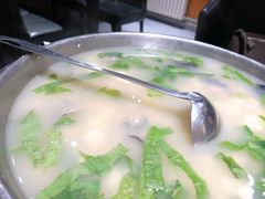 牡蛎豆腐汤-95号酱骨·一块豆腐(展春园西路店)