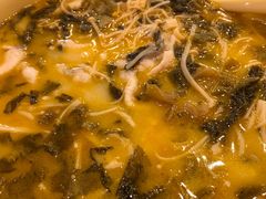 酸菜鱼面-牛真鲜禾一捞面(东鼓道店)