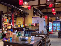 -富正毅三下锅·湘西韵味(天门山索道店)