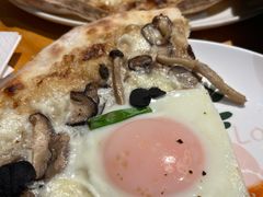 -JINNS锦时 steak&pizza(浸信会礼拜堂旧址店)