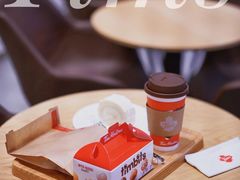 鲜萃咖啡-Tims天好咖啡·贝果(渝中来福士店)