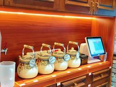 -炙爱鮮貨火锅(中东砂之船店)