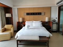 -三亚湾海居铂尔曼度假酒店