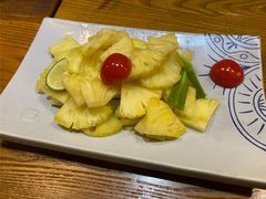 青柠檬拌鲜菠萝-云海肴·云南小炒·汽锅鸡(天津国金汇店)