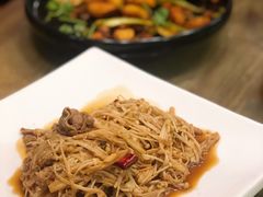 肥牛金针菇-塔哈尔·新疆盛宴(城西银泰店)