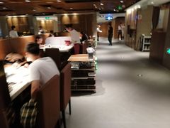 大堂-海底捞火锅鲜切牛肉主题店(长寿路店)