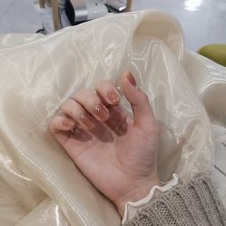 -花系美·美甲美睫精品店