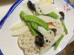 -韵秋荷(宝山龙湖天街店)