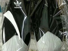 -京伟修鞋洗鞋奢侈品皮具护理店