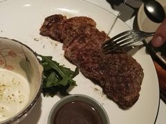 碳烤澳洲谷饲和牛级别西冷-MARU玛露音乐餐厅(大学路店)